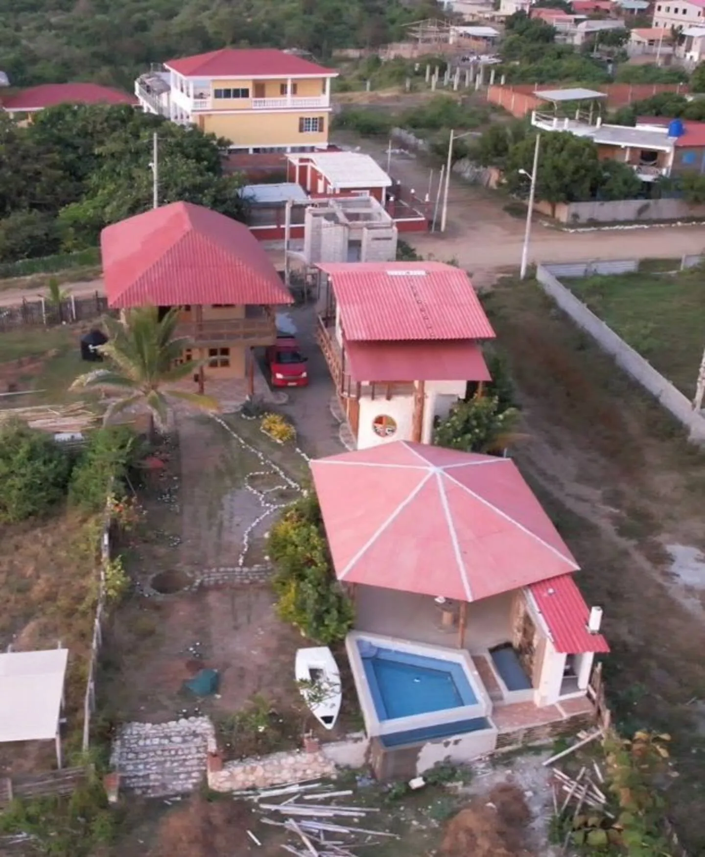 Yaruba Surf Lodge exterior